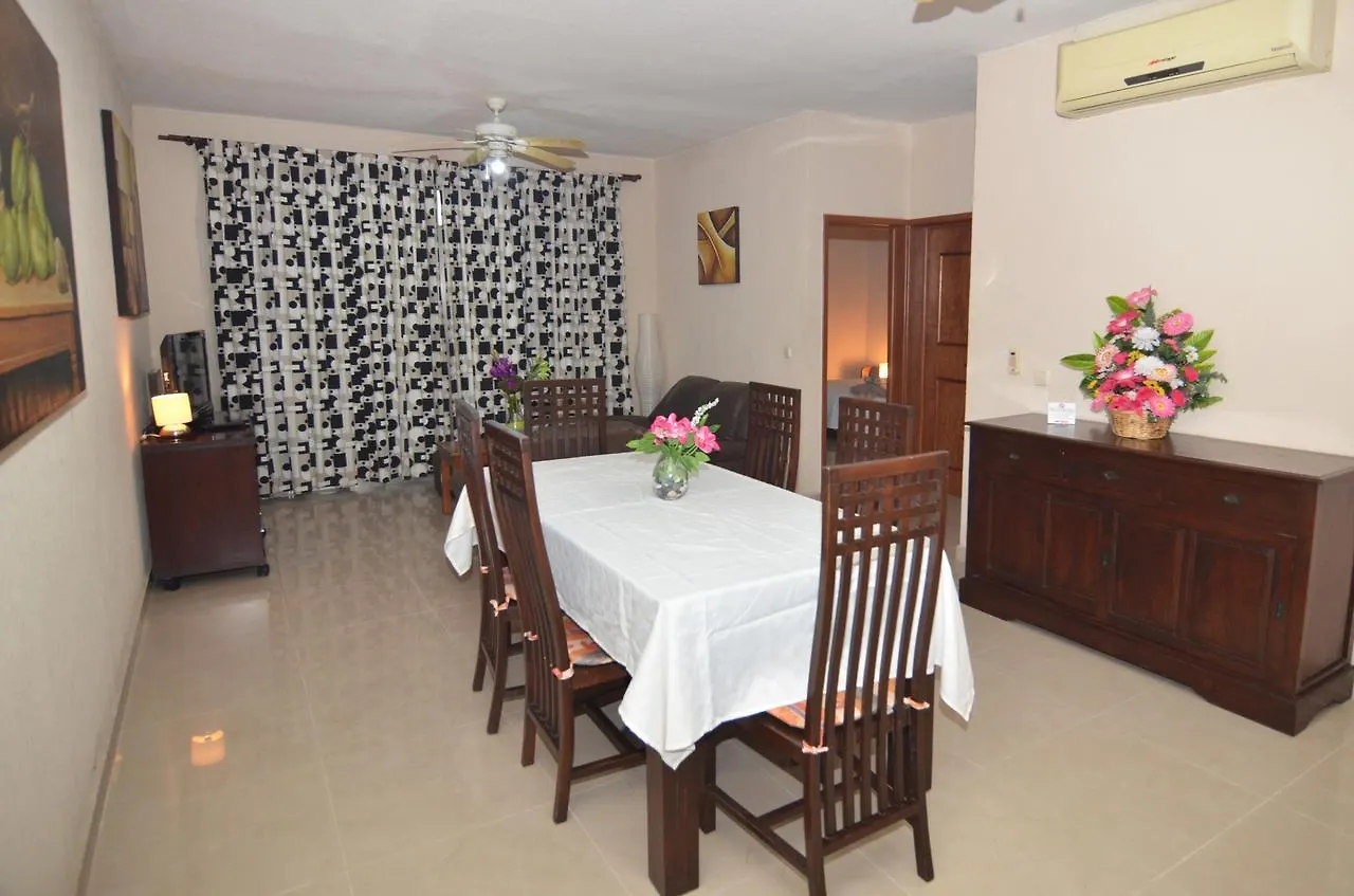 Rinconada Del Mar Apartamentos Playa del Carmen 3*,  México